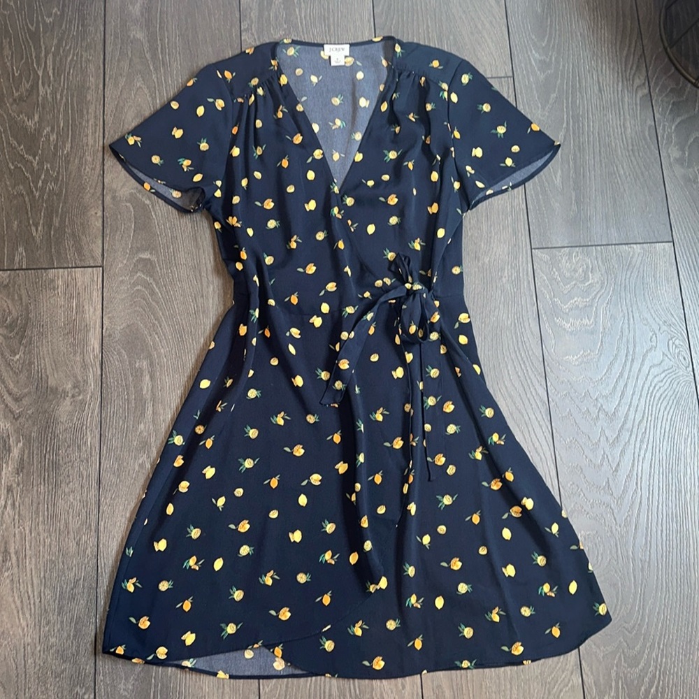 Woman’s J. Crew wrap dress blue with lemon print